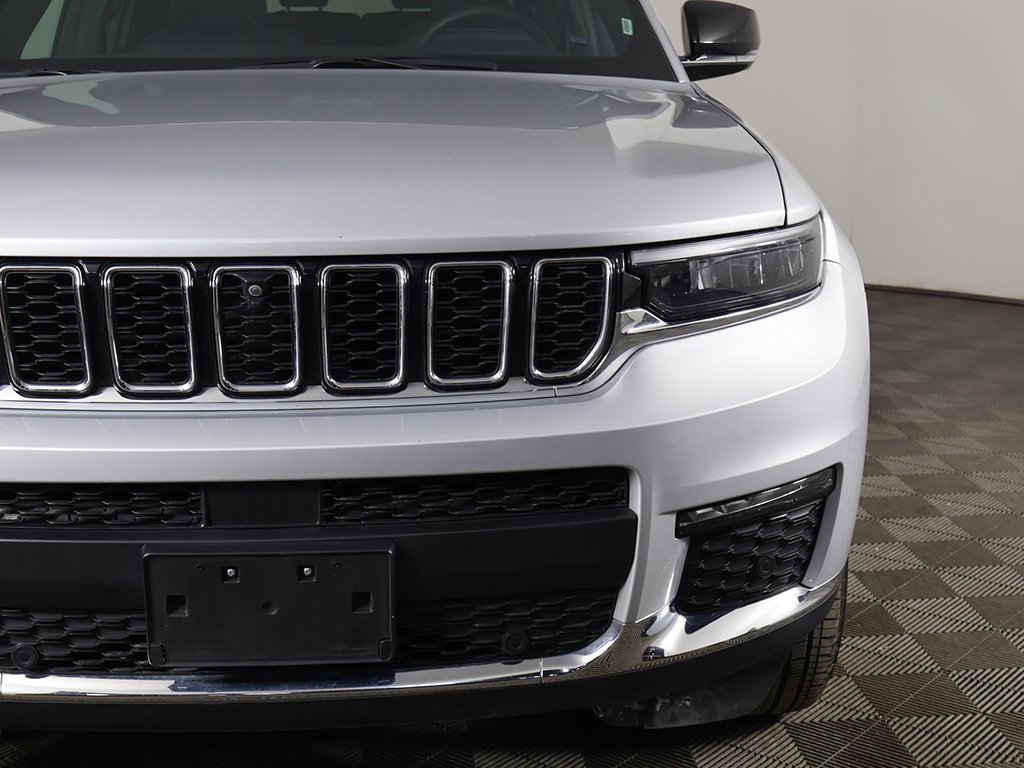 Used 2024 Jeep Grand Cherokee L Limited w/ Luxury Tech Group II image 18