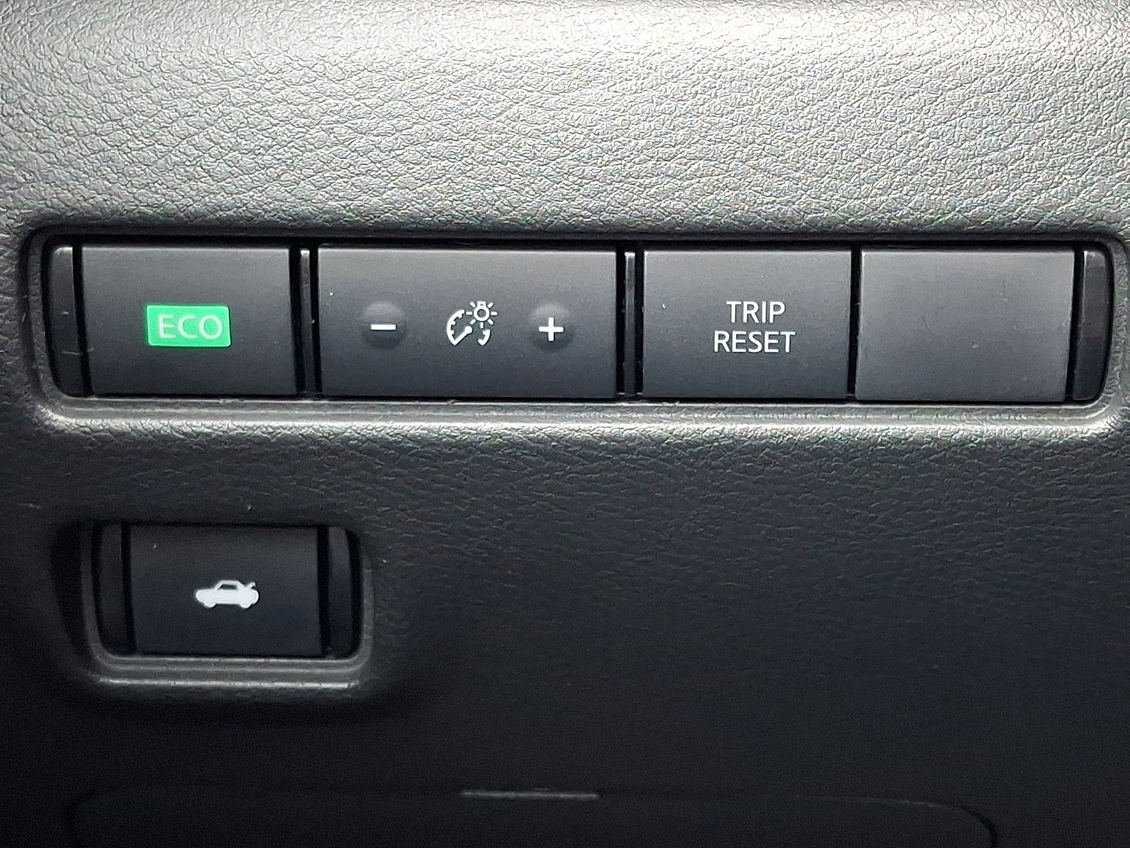 Used 2021 Nissan Sentra SV image 24