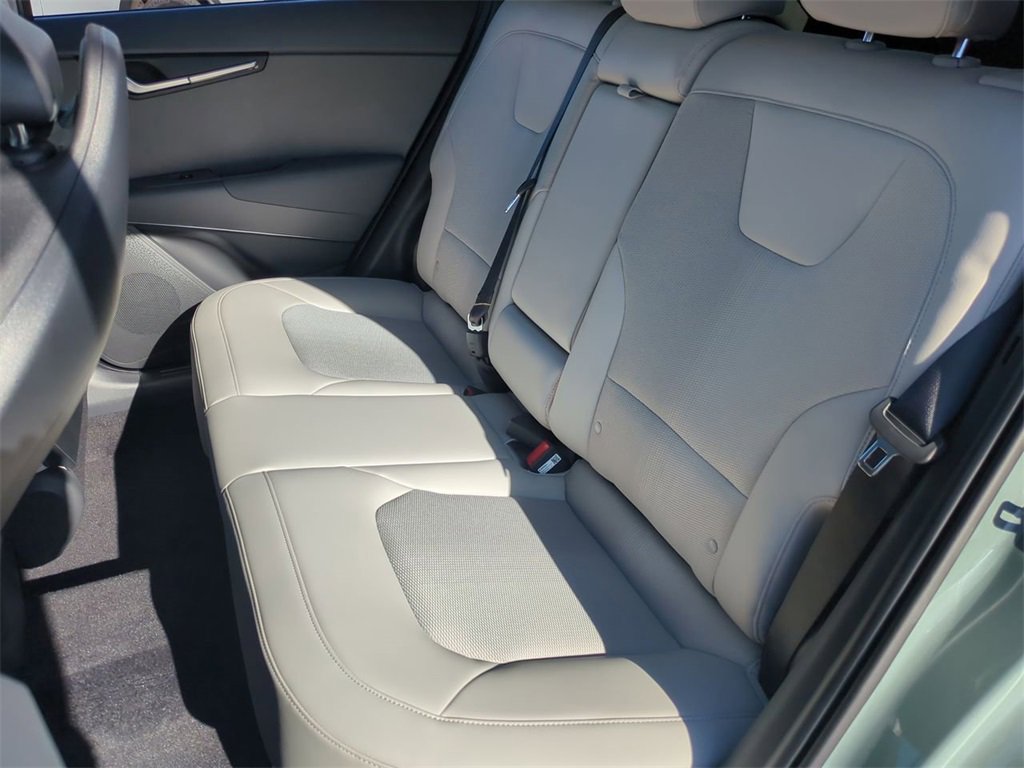New 2026 Kia Niro EX image 24