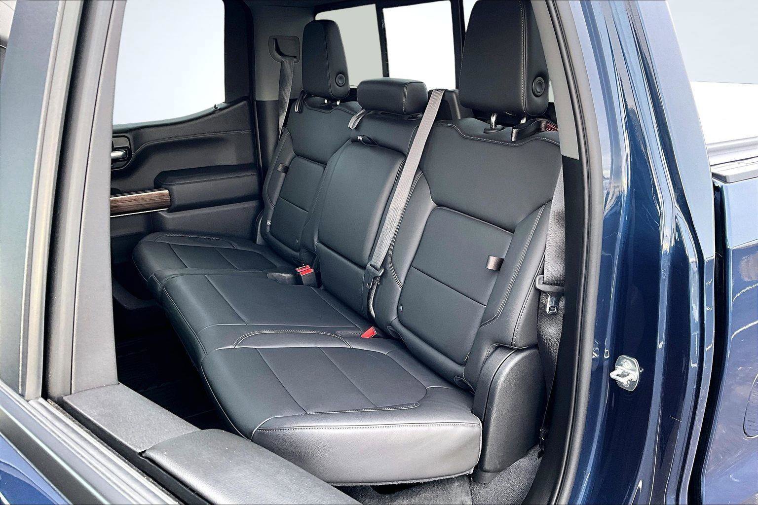 Used 2020 Chevrolet Silverado 1500 LT Trail Boss image 28