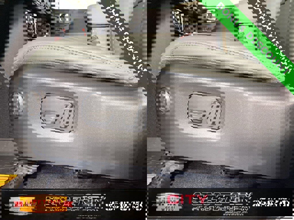 New 2026 Jeep Gladiator Mojave image 13