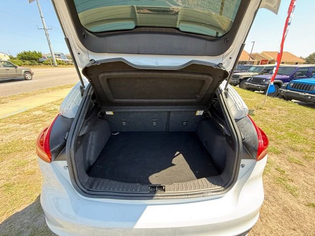 Used 2018 Ford Focus ST FWD image 13