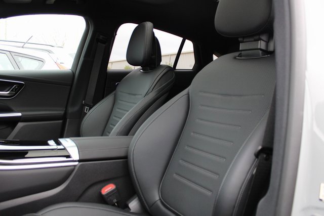 New 2025 Mercedes-Benz GLC 300 4MATIC image 31