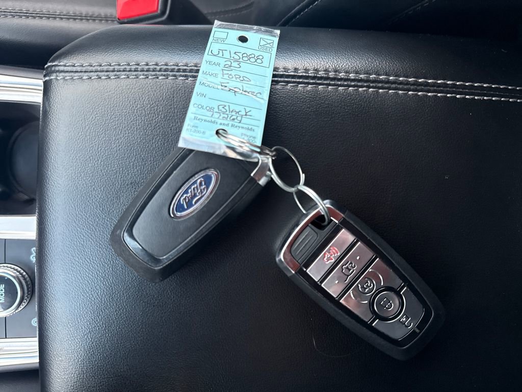 Used 2023 Ford Explorer XLT w/ Equipment Group 202A image 42