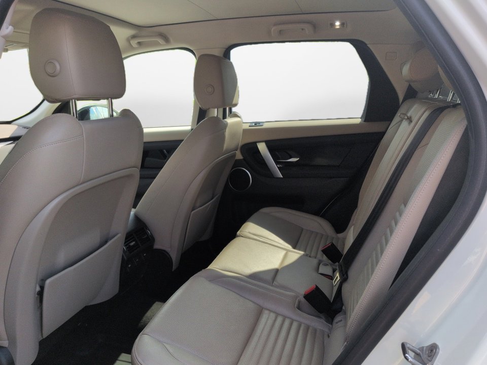 Used 2020 Land Rover Discovery Sport S image 13