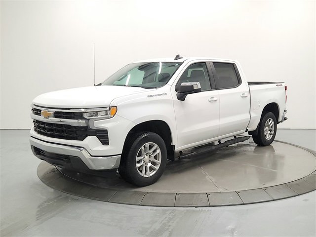 Used 2023 Chevrolet Silverado 1500 LT image 3