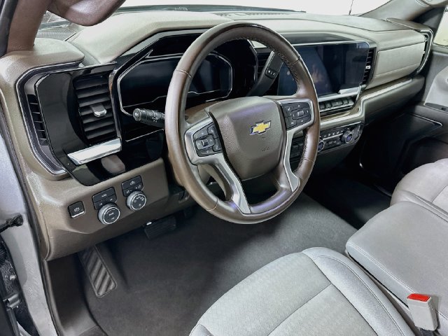 Used 2023 Chevrolet Silverado 1500 LT w/ LPO, Dark Essentials Package AWD/4WD image 12