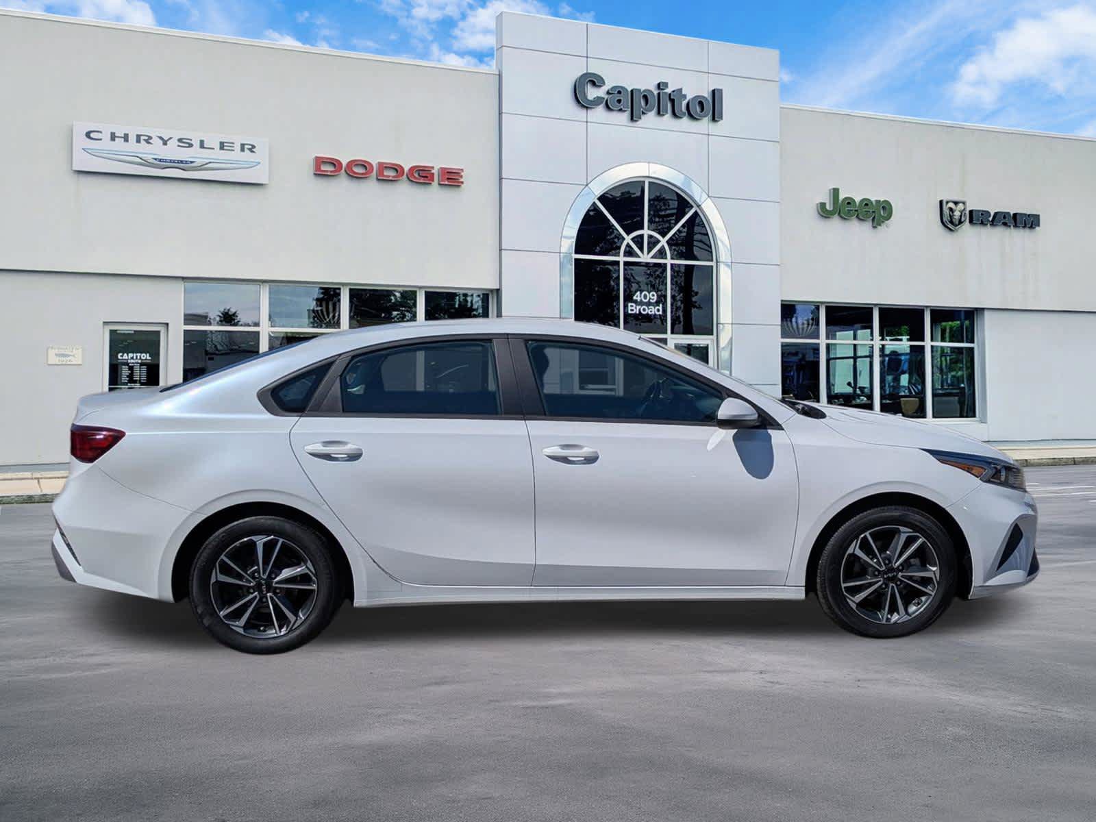 Used 2024 Kia Forte LXS FWD image 2