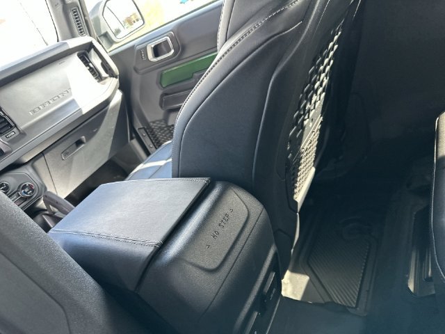 Used 2025 Ford Bronco Badlands AWD/4WD image 30