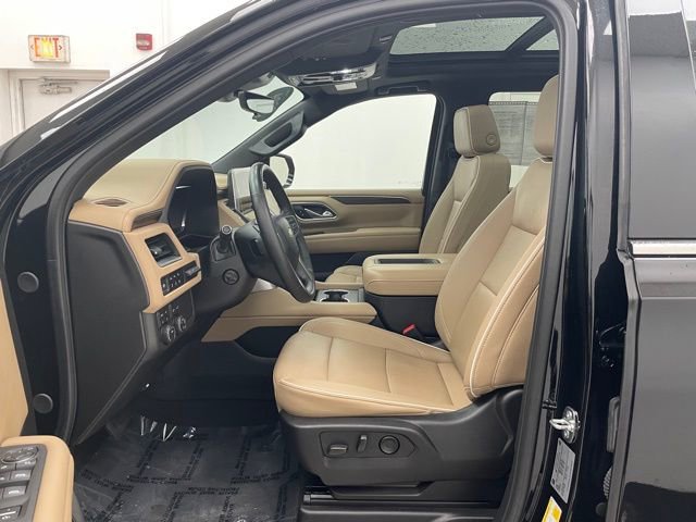 Used 2024 Chevrolet Tahoe Premier w/ Premium Package 2 image 11