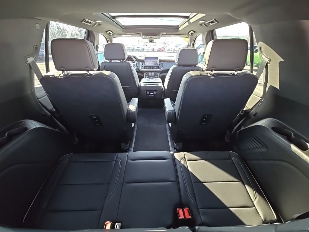 Used 2021 Chevrolet Tahoe Premier w/ Premium Package image 45