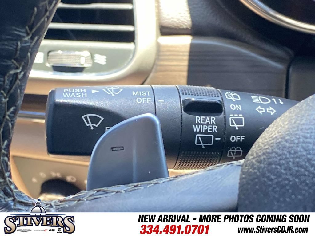 Used 2017 Jeep Grand Cherokee Overland w/ Jeep Active Safety Group AWD/4WD image 64