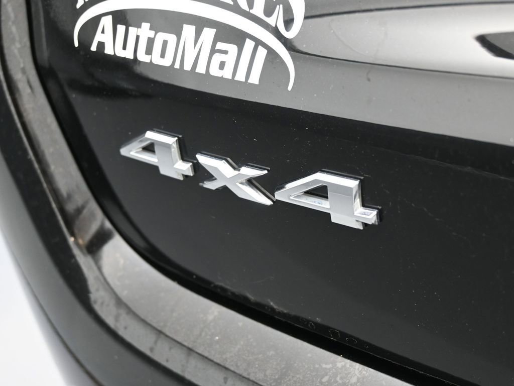 Used 2024 Jeep Compass Latitude image 30