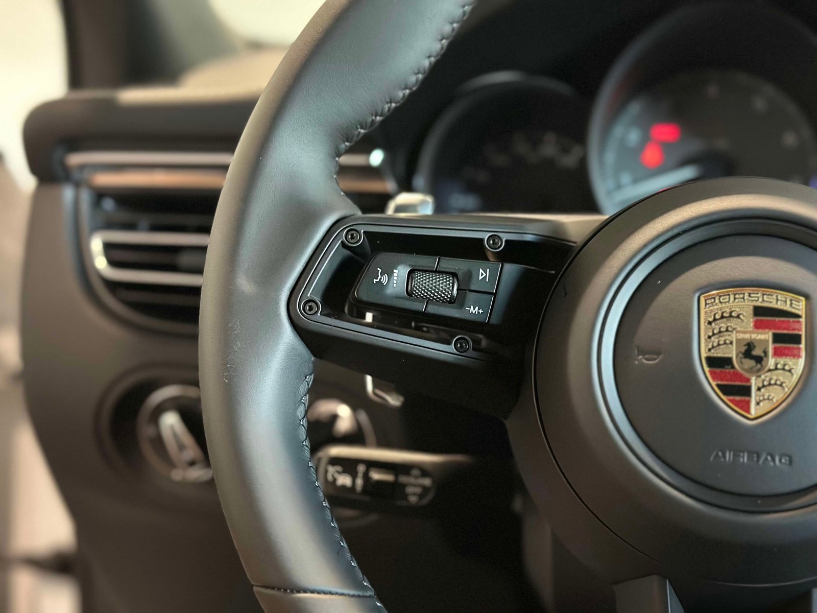 New 2026 Porsche Macan S image 29