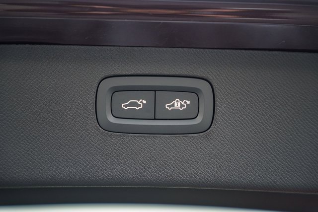 New 2026 Volvo XC90 B6 Ultra w/ Protection Package Premier image 11