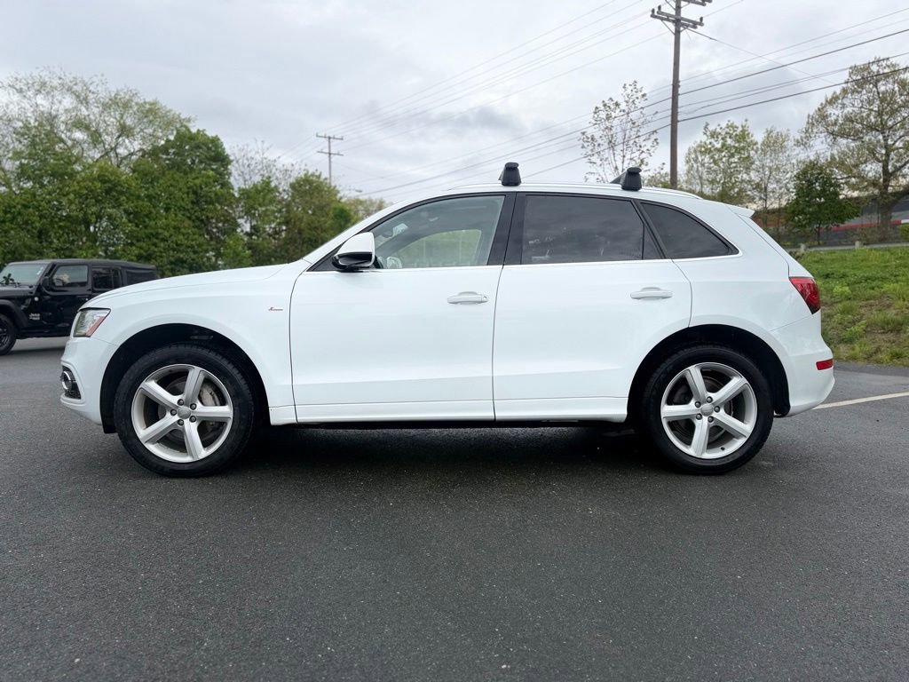 Used 2017 Audi Q5 2.0T Premium Plus w/ Technology Package AWD/4WD image 3