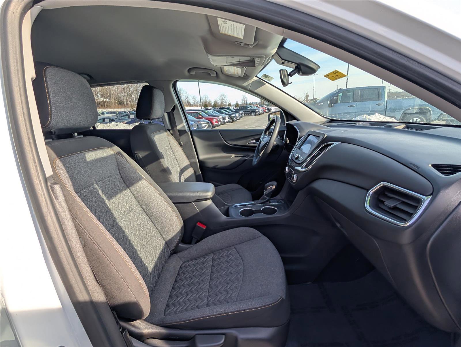 Used 2022 Chevrolet Equinox LT AWD/4WD image 10