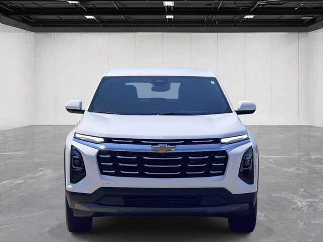 Used 2026 Chevrolet Equinox LT FWD image 2