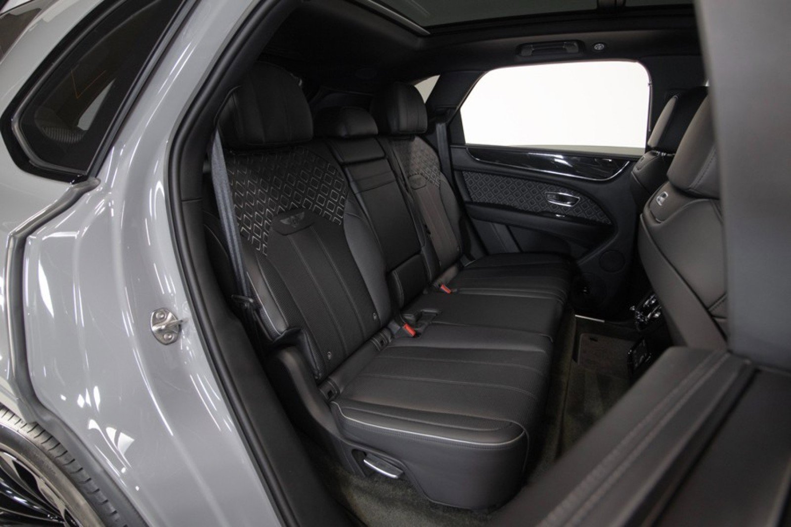 Used 2023 Bentley Bentayga Speed image 69