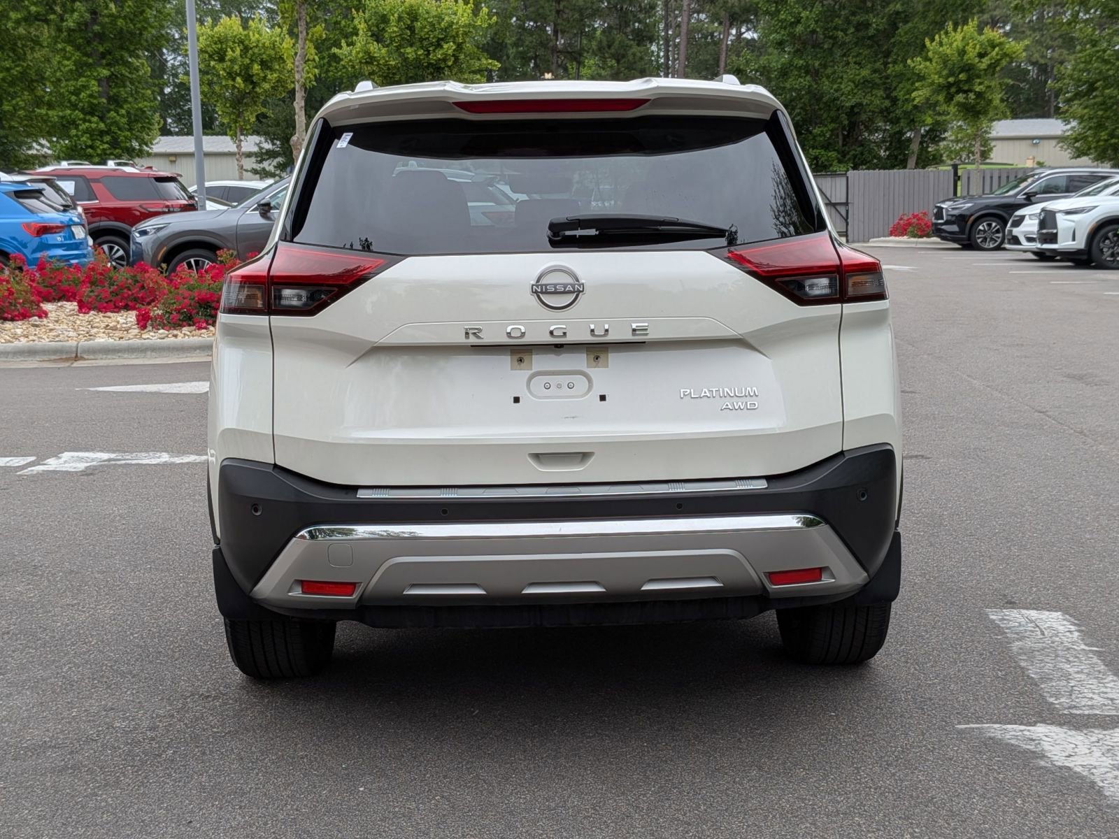 Used 2023 Nissan Rogue Platinum w/ Platinum Premium Package AWD/4WD image 4