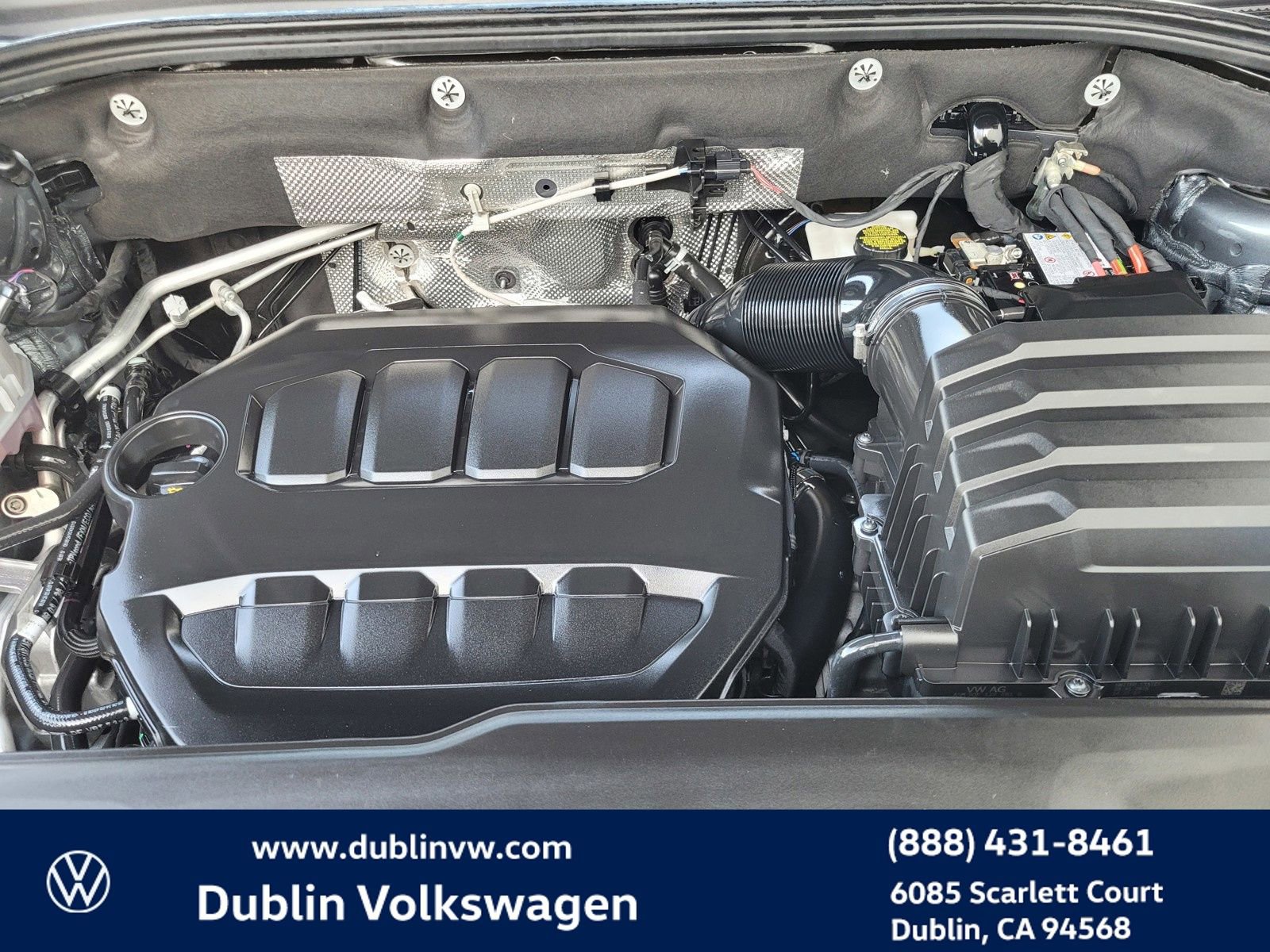 Certified 2025 Volkswagen Atlas SEL Premium R-Line image 27