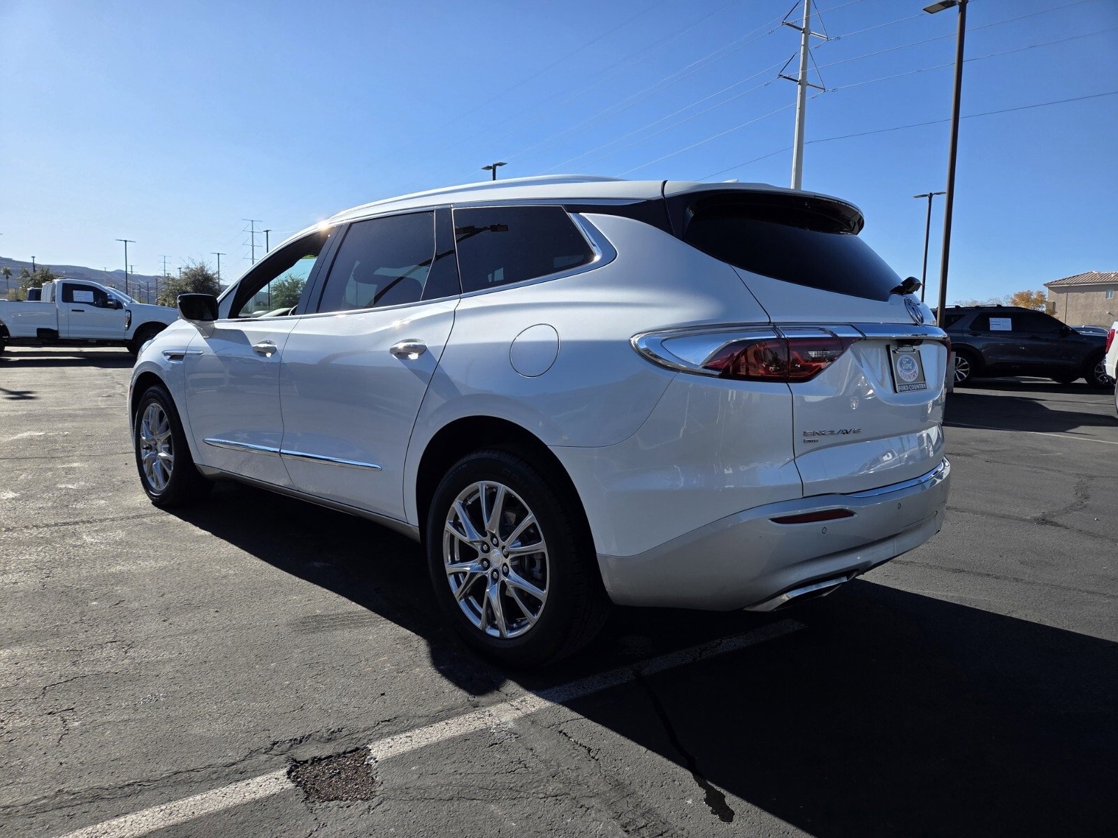 Used 2022 Buick Enclave Premium w/ Experience Buick Package image 4
