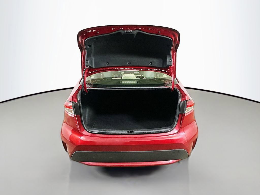Used 2022 Toyota Corolla LE FWD image 30