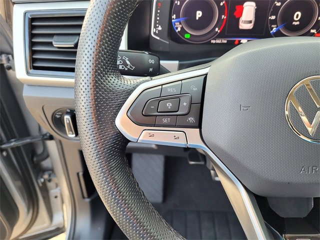 Used 2022 Volkswagen Atlas SEL R-Line image 20