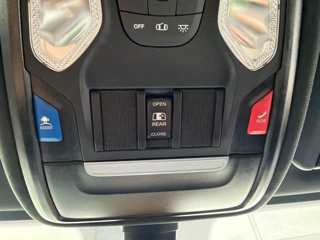 Used 2024 RAM 3500 Tradesman w/ Towing Technology Group AWD/4WD image 17