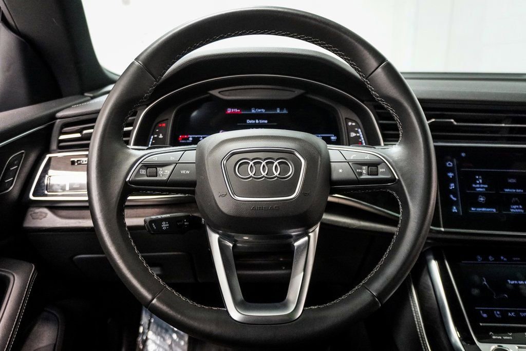 Used 2023 Audi Q8 Prestige w/ Prestige Package image 16