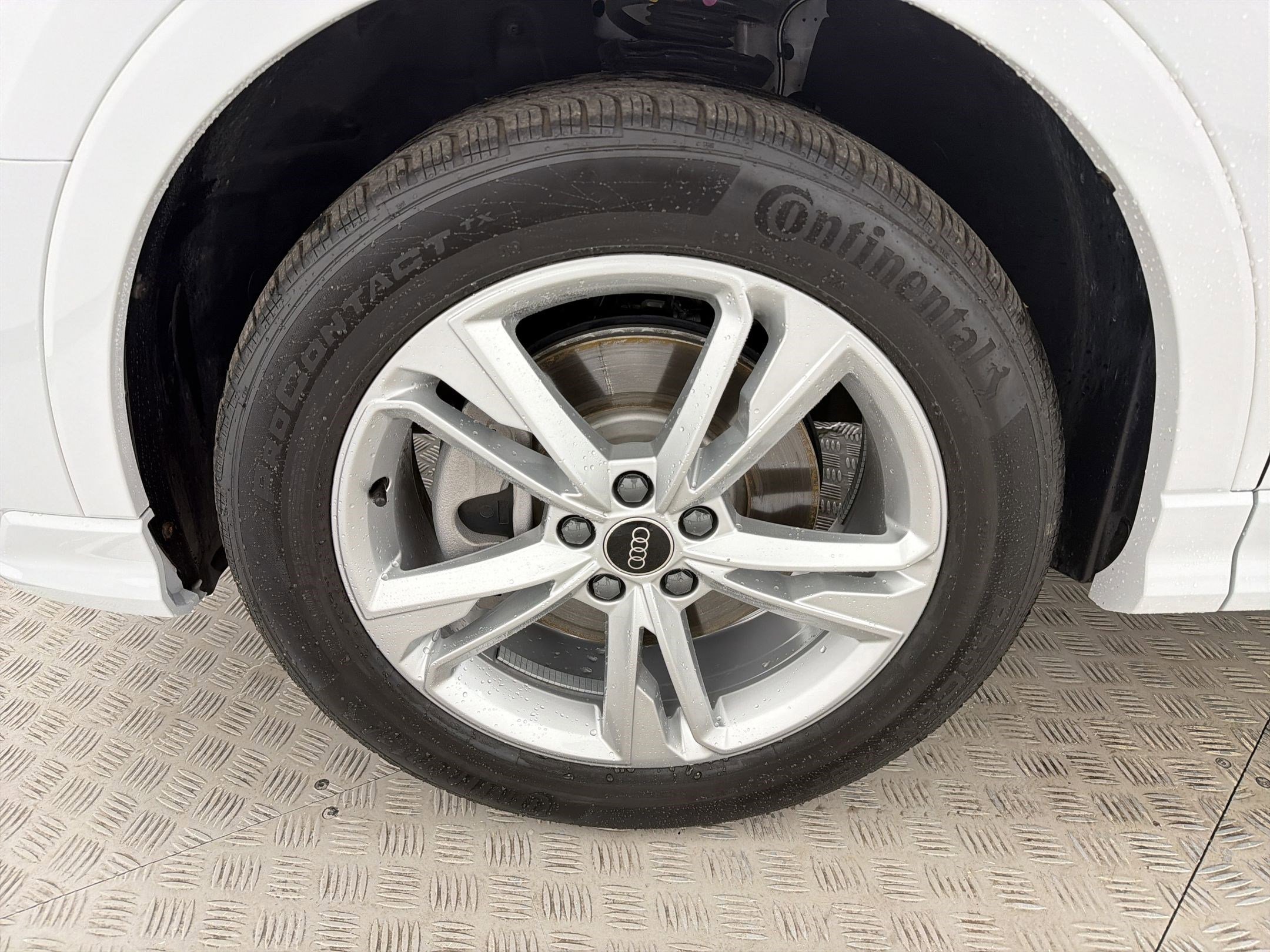 Used 2024 Audi Q3 2.0T Premium Plus w/ Premium Plus Package image 11