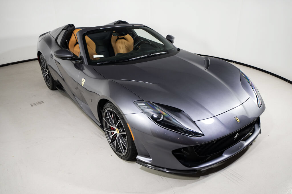 Used 2022 Ferrari 812 GTS RWD image 6