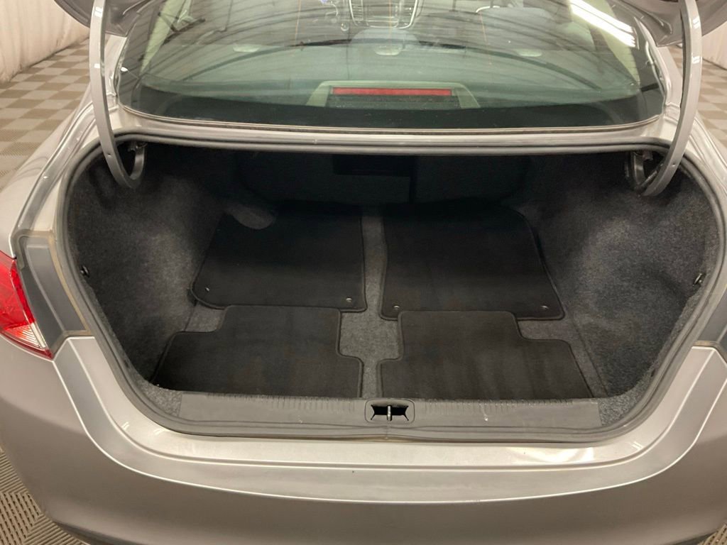 Used 2016 Chrysler 200 Limited image 22