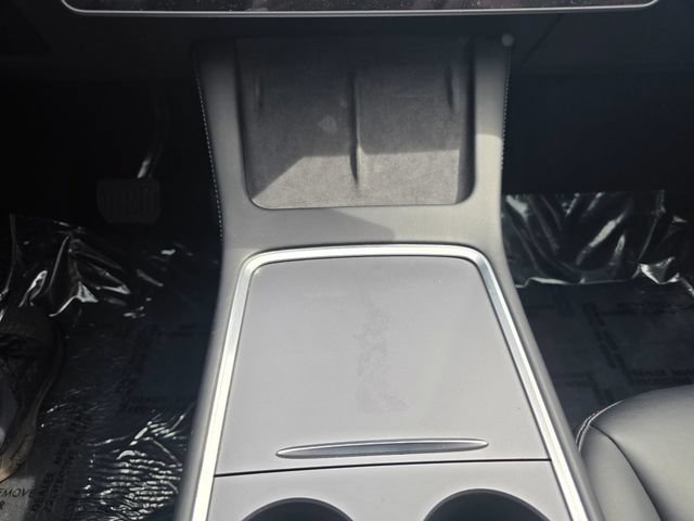 Used 2022 Tesla Model Y Long Range AWD/4WD image 23