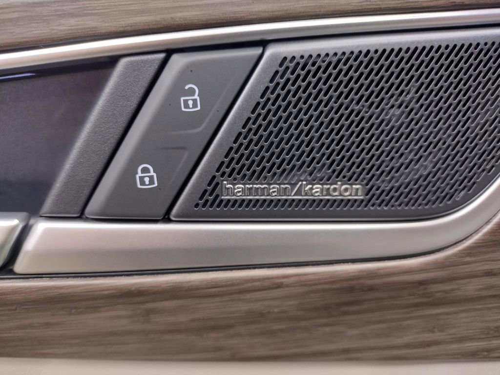 New 2026 Volkswagen Atlas SEL Premium R-Line image 25
