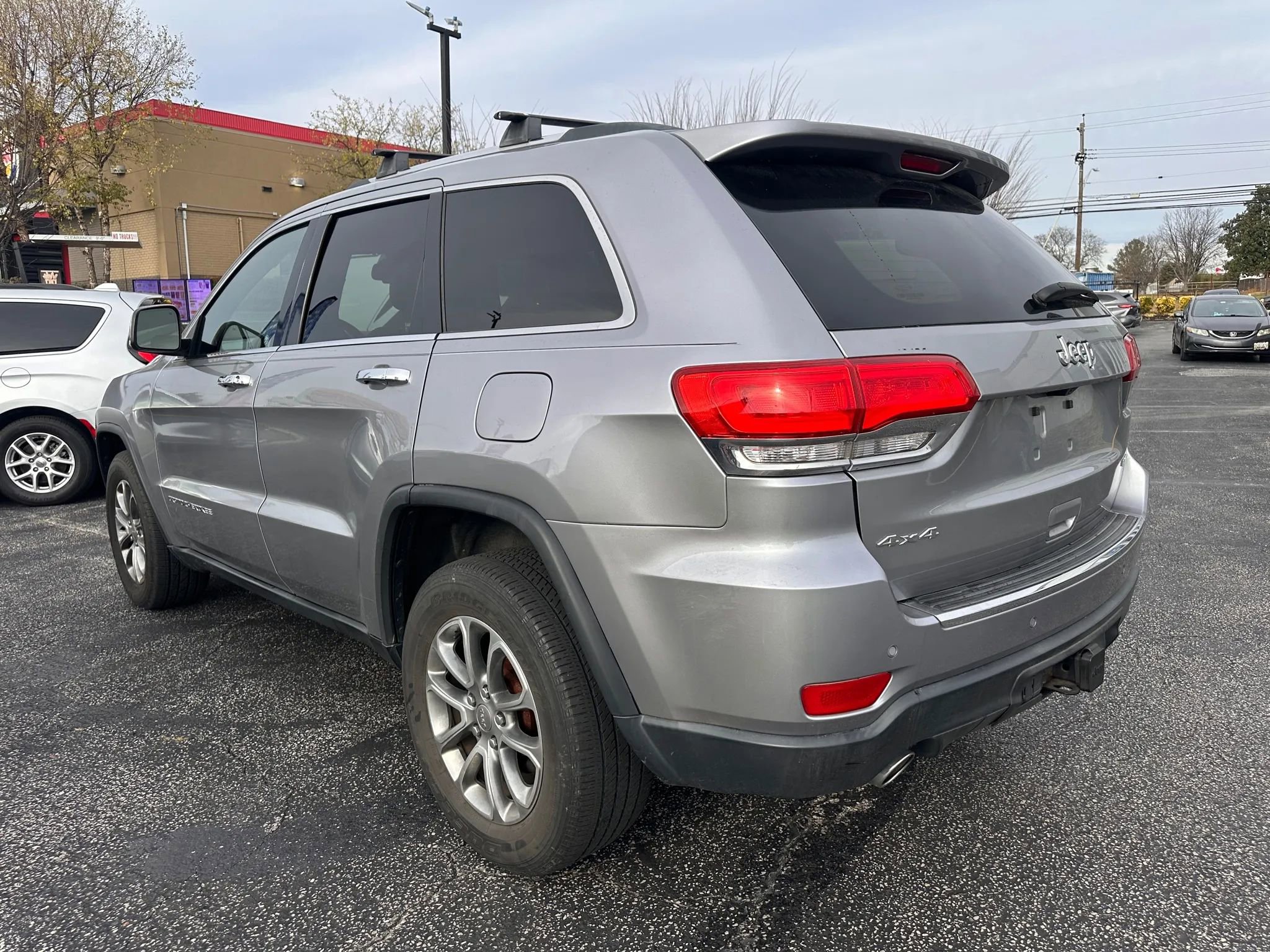 Used 2014 Jeep Grand Cherokee Limited w/ Trailer Tow Group IV image 7