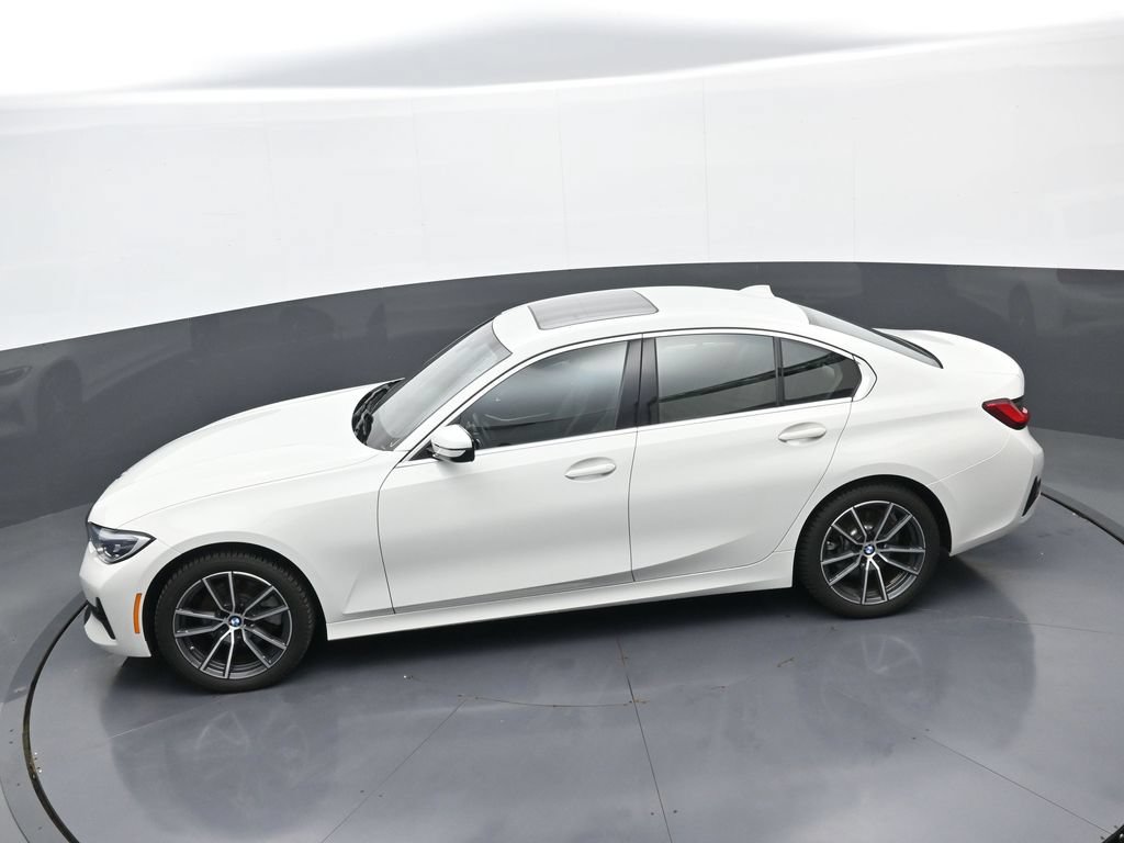 Used 2021 BMW 330i xDrive Sedan w/ Driving Assistance Package AWD/4WD image 32
