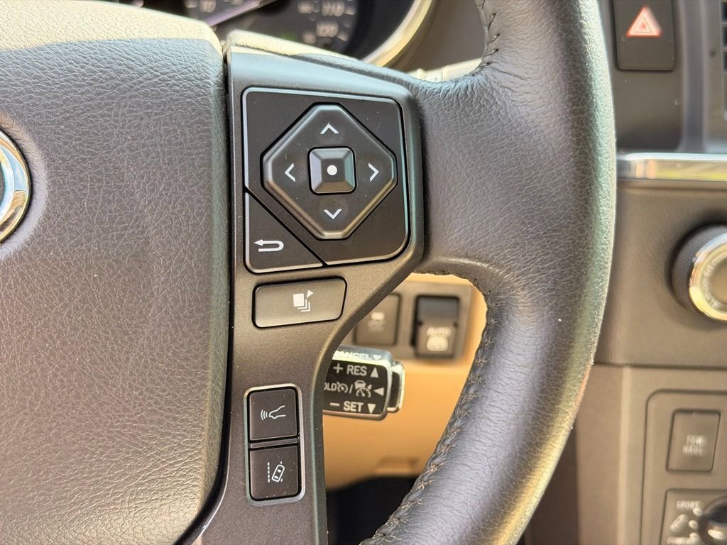 Used 2021 Toyota Sequoia Platinum AWD/4WD image 37