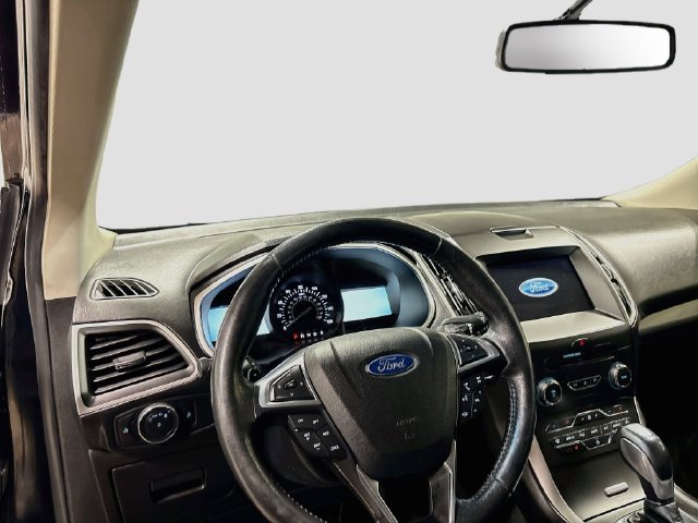 Used 2017 Ford Edge SEL w/ Equipment Group 201A AWD/4WD image 11