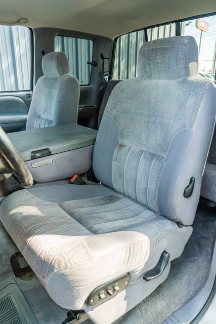 Used 1997 Dodge Ram 3500 Truck 4x4 Club Cab image 19