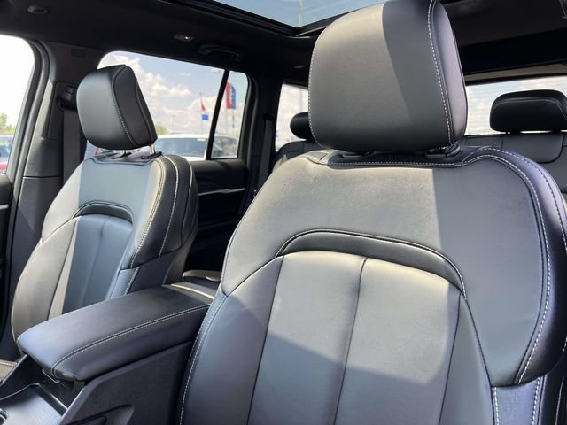 New 2026 Jeep Grand Cherokee Limited w/ Limited Altitude Package AWD/4WD image 24
