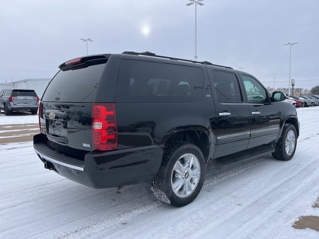 Used 2009 Chevrolet Suburban LTZ image 3