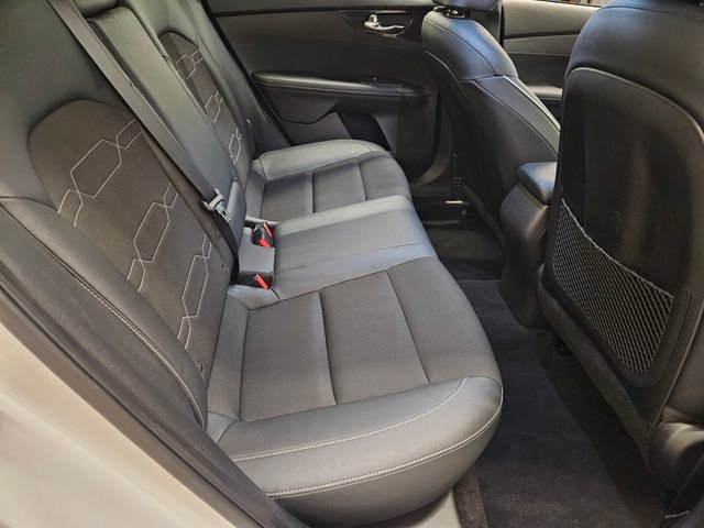 Used 2023 Kia Forte GT-Line w/ GT-Line Premium Package image 16