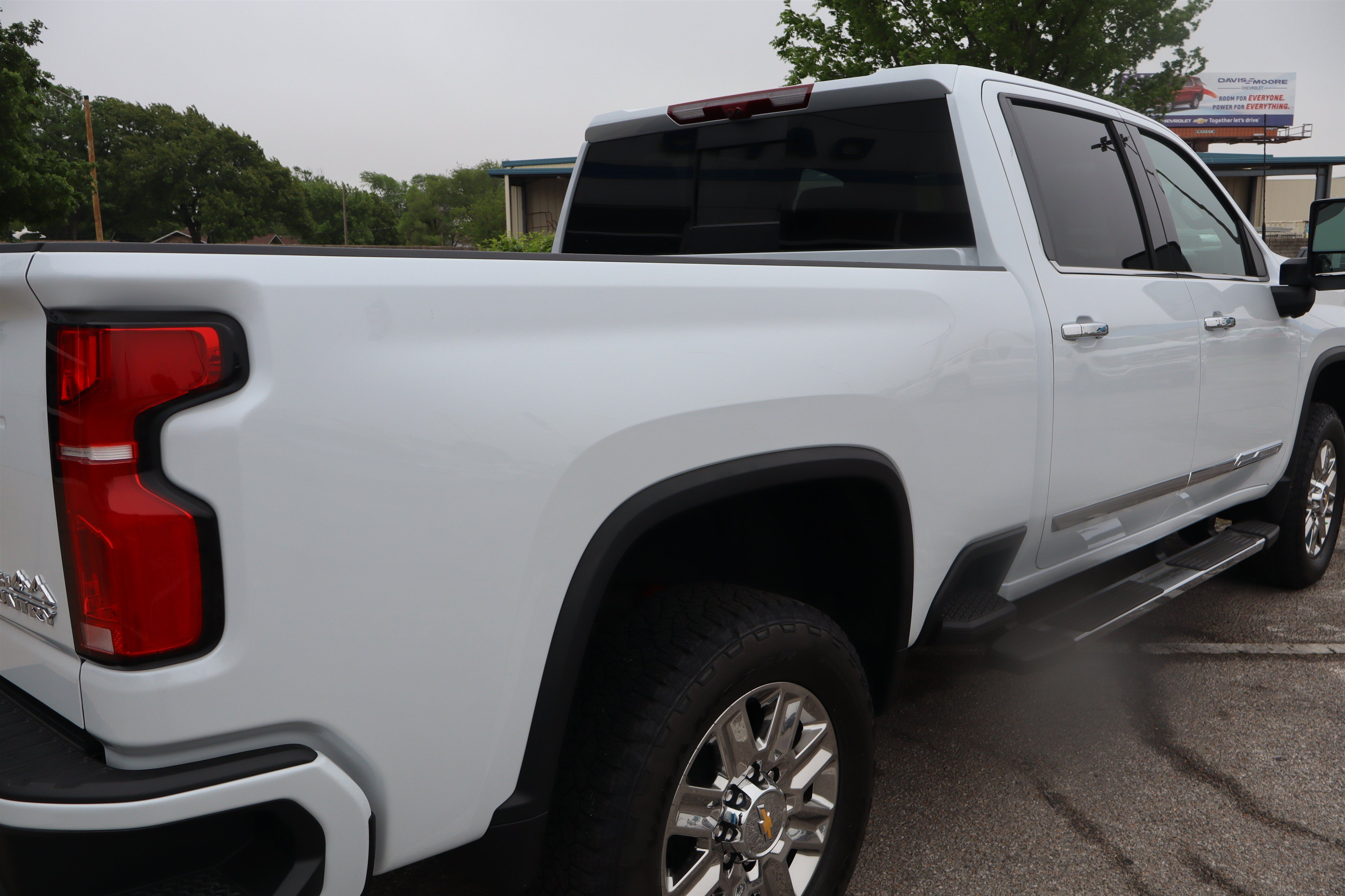 Used 2026 Chevrolet Silverado 3500 High Country w/ Technology Package AWD/4WD image 7