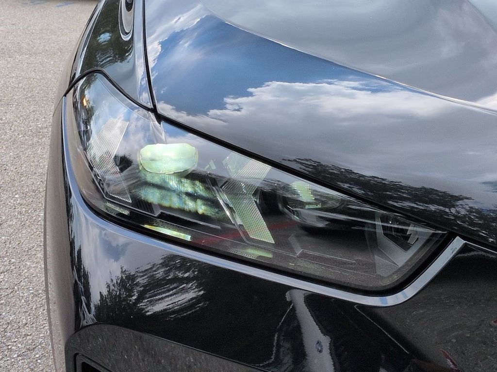 New 2026 BMW X5 M60i AWD/4WD image 10