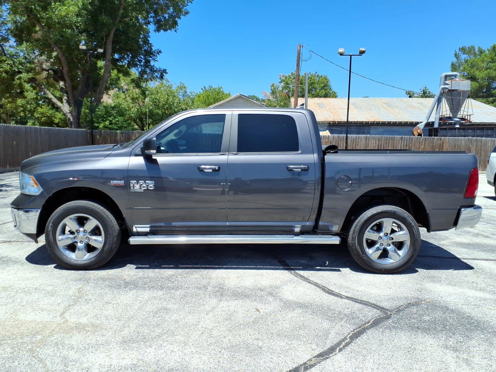 Used 2019 RAM 1500 Lone Star AWD/4WD image 14