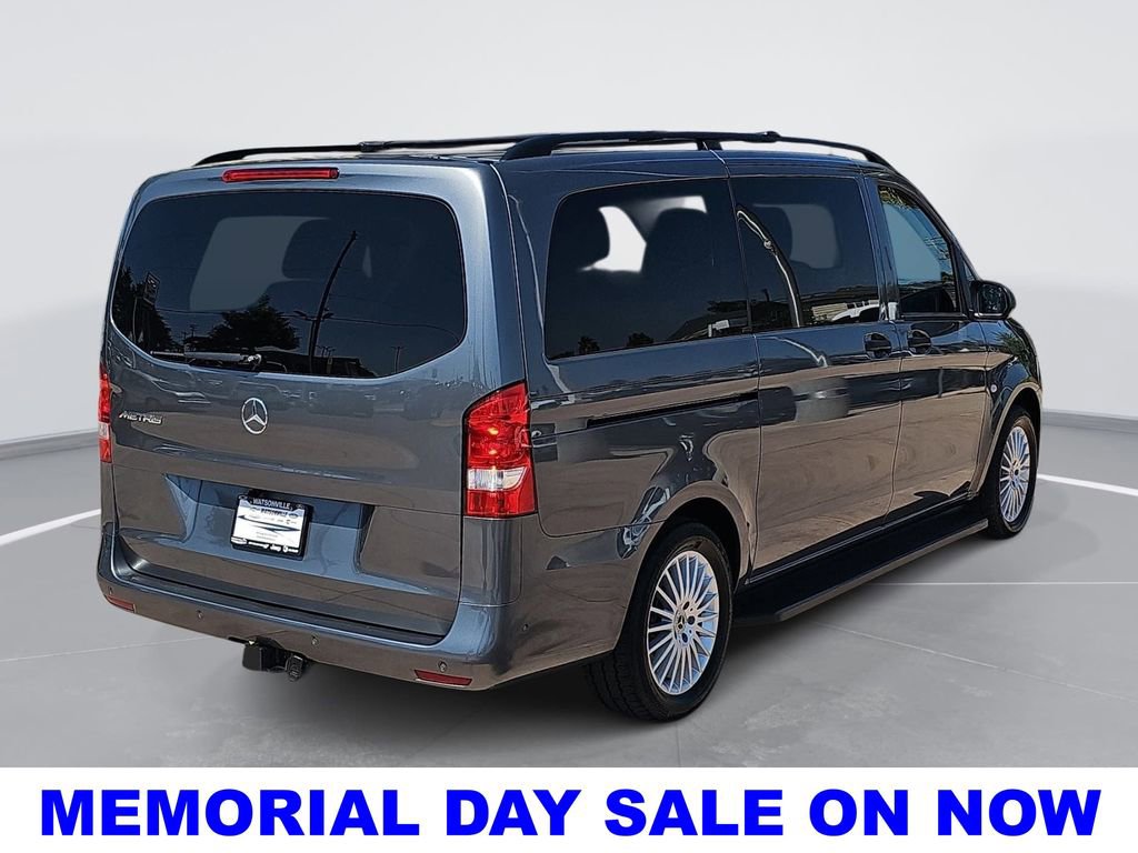 Used 2023 Mercedes-Benz Metris Passenger image 3