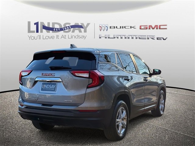 Certified 2024 GMC Terrain SLE image 2