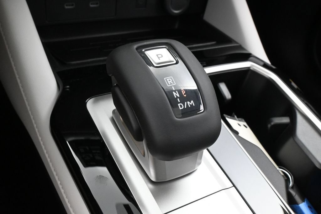 New 2026 Mitsubishi Outlander SE FWD image 24