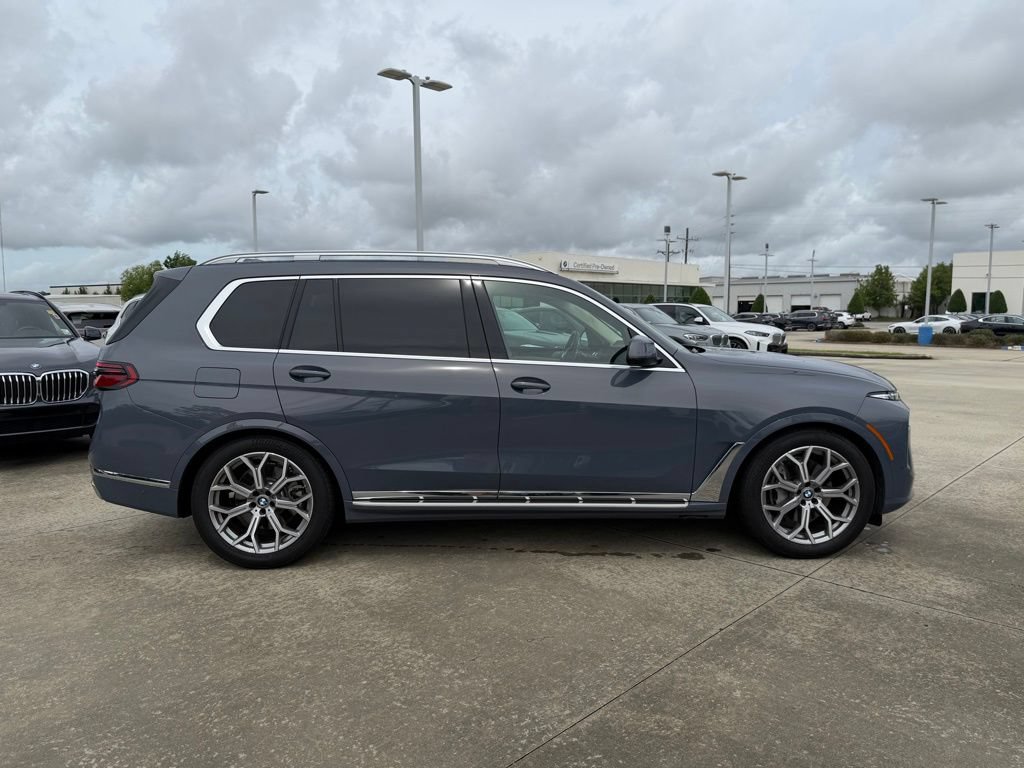 Certified 2026 BMW X7 xDrive40i w/ Executive Package AWD/4WD image 2